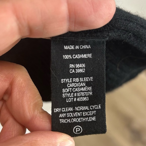 Theory Cashmere Rib Sleeve Black Open Front Cardigan in size Medium - Picture 10 of 11